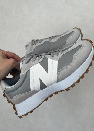 Женские замшевые кроссовки new balance 327 white grey 1944 балланс 327