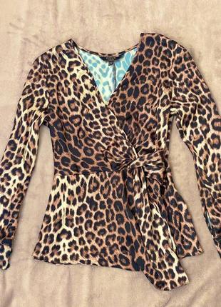 Блузка с леопардовым принтом lipsy