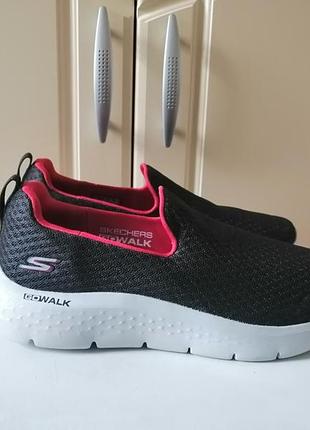 Слiпони skechers на стопу 26,5 см новi