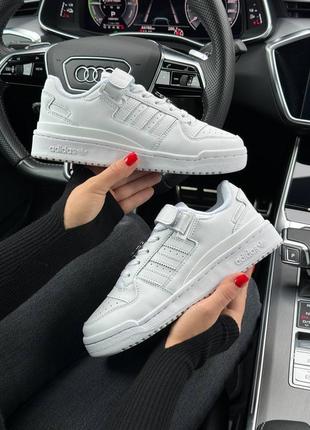 Жіночі шкіряні кросівки adidas originals forum 84 low all white адідас форум2 фото