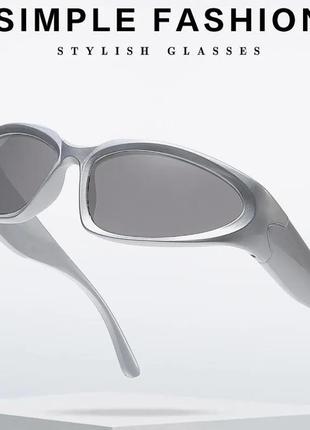 Солнцезащитные очки в стиле y2k серые4 фото
