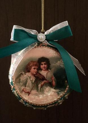 Новогодняя ёлочная игрушка-медальон