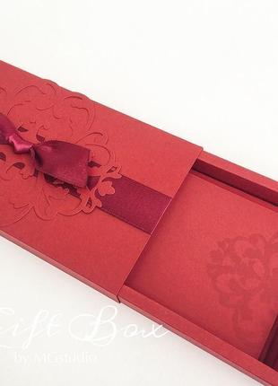 Gift box "napule" (бордовий) - листівка в коробочці3 фото