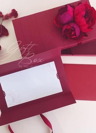 Gift box "mona" цвет 2 (бордовый) - открытка в коробочке