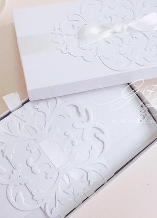 Giftbox "pino" колір 7 (молочний) - листівка в коробочці
