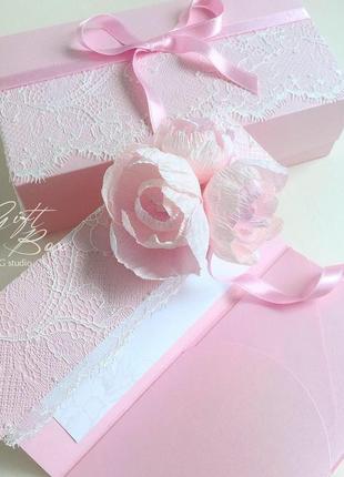 Gift box "bourgeois" цвет 3 (розовый) - открытка в коробочке5 фото