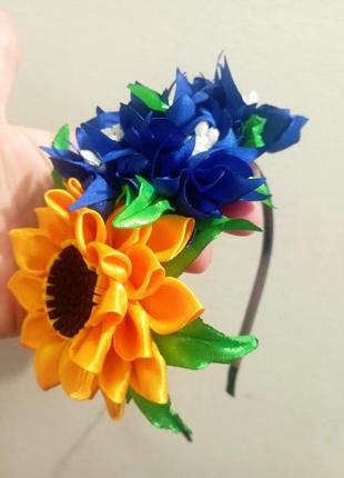 Ободок с подсолнухом и васильками