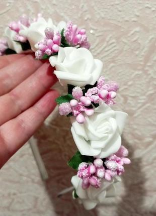 Нежный ободок с белыми розами4 фото