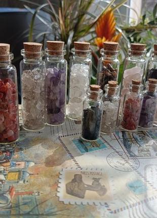 Натуральные камни в бутылочках, медитация подарок5 фото