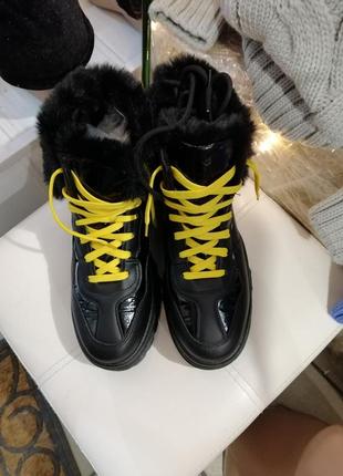 Ботинки массивной подошвы шнурки на выбор желтый или черный8 фото