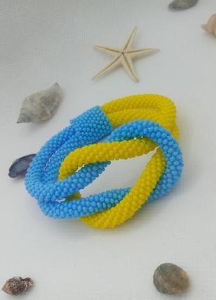 Желто-голубой узелочек - браслет,украшение, жгут из бисера4 фото