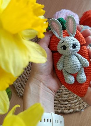 Развивающая игрушка зайчик