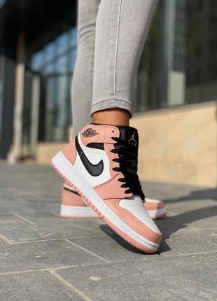 Жіночі кросівки nike air jordan 1 retro pink quartz знижка sale | smb6 фото