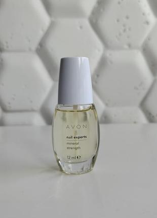 Лак для укрепления ногтей сила минералов эйвон avon nail expert2 фото