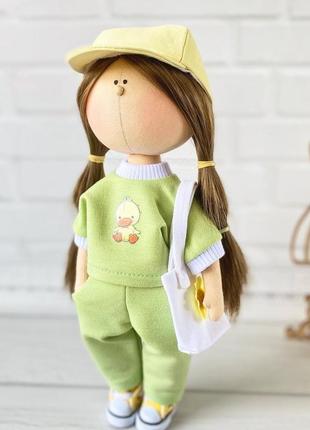 Игровая кукла с гардеробом4 фото