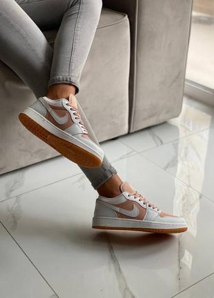 Женские кроссовки nike air jordan 1 low tan white снижка sale &lt;unk&gt; smb4 фото