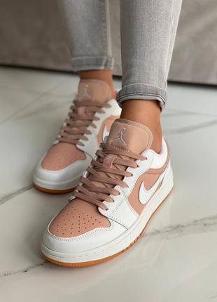 Женские кроссовки nike air jordan 1 low tan white снижка sale &lt;unk&gt; smb5 фото