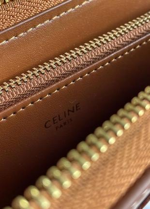 Гаманець celine large zipped wallet cuir triomphe in smooth calfskin brown9 фото