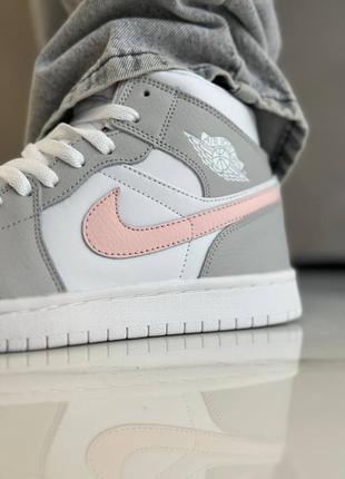 Женские кроссовки nike air jordan 1 grey pink снижка sale &lt;unk&gt; smb4 фото