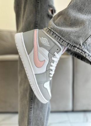 Женские кроссовки nike air jordan 1 grey pink снижка sale &lt;unk&gt; smb1 фото