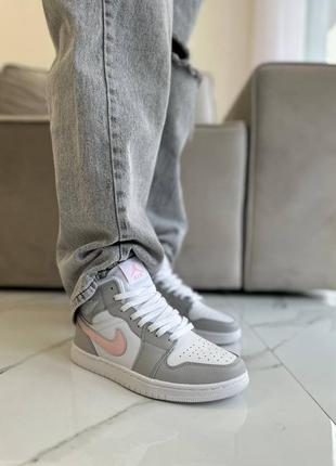 Женские кроссовки nike air jordan 1 grey pink снижка sale &lt;unk&gt; smb7 фото