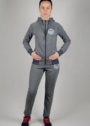 Спортивний костюм running adidas originals.