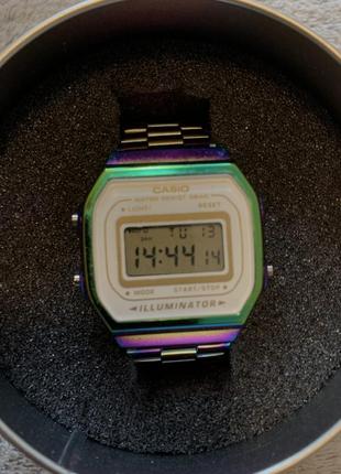 Годинник casio