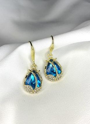 Класичні сережки з блакитним камінням