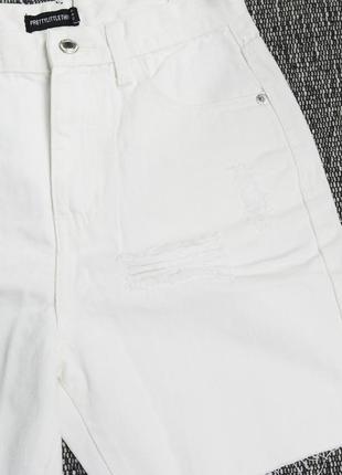 Новые белые шорты бермуды prettylittlething5 фото