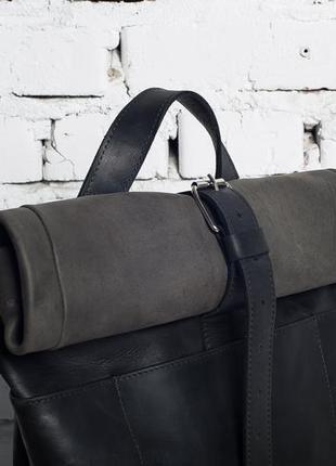 Шкіряний чоловічий рюкзак roll top (чорний)2 фото