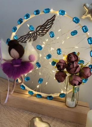 Лампа с сиреневым ангелом и бежевыми цветами, освещение комнаты, декор в подарок пподру4 фото