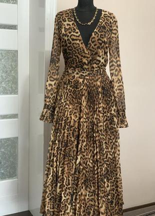 Шифоновое леопардовое платье