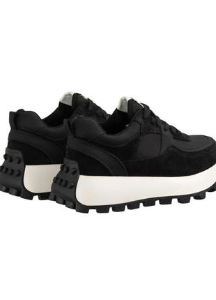 Кроссовки на красивой платформе, подошве