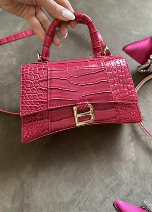 Рожева сумочка в стилі баленсіага balenciaga