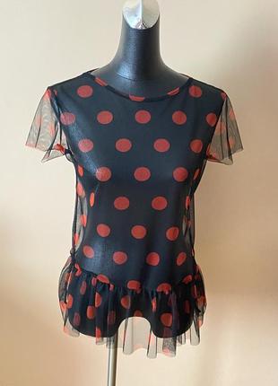 Топ-сітка у великий горох із баскою