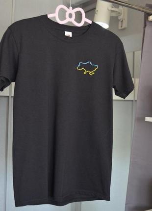 Вишита футболка