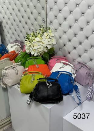 Женская стильная и качественная сумка из эко кожи оранжевая4 фото