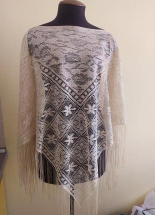 Накидка по типу шали с бахромой