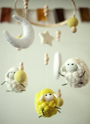 Мобіль дитячий жовті овечки на ліжечко5 фото