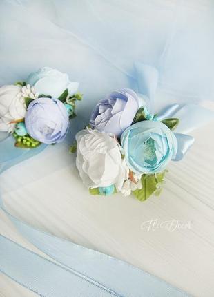 Бутоньерки для свидетелей / голубые бутоньерки / цветы для свадьбы / голубые цветы2 фото