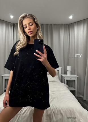 Стильная футболка оверсайз