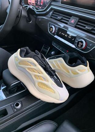 🧡🌼adidas yeezy boost 700 v3 srphym premium🌼🧡кросівки адідас ізі буст 7001 фото