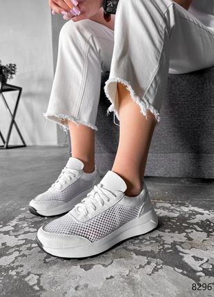 Белые натуральные кожаные кроссовки со с сквозной сеткой в сетку на толстой подошве кожа10 фото