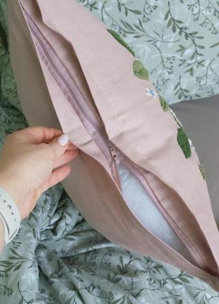 Наволочка из мягкой ткани для ковровой вышивки (розовая)2 фото