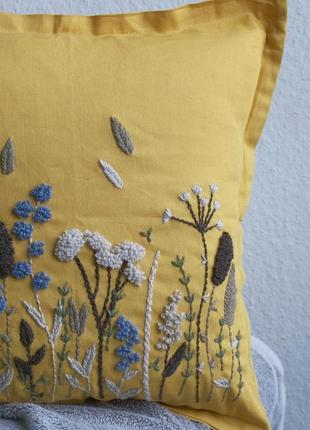 Наволочка із тканини для коврової вишивки (жовта)2 фото