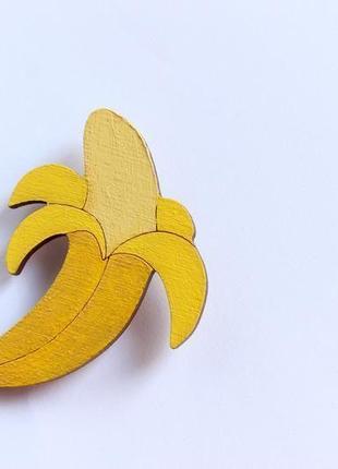 Деревянный значок банан