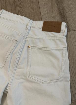 Белые джинсы h&amp;m прямого кроя2 фото