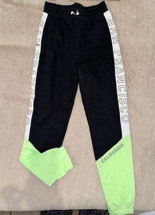 Спортивні штани 158 см