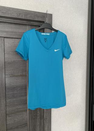 Женская футболка nike pro dri fit1 фото