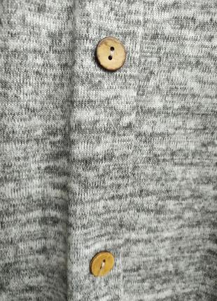 Трикотажная блуза с открытыми плечами4 фото